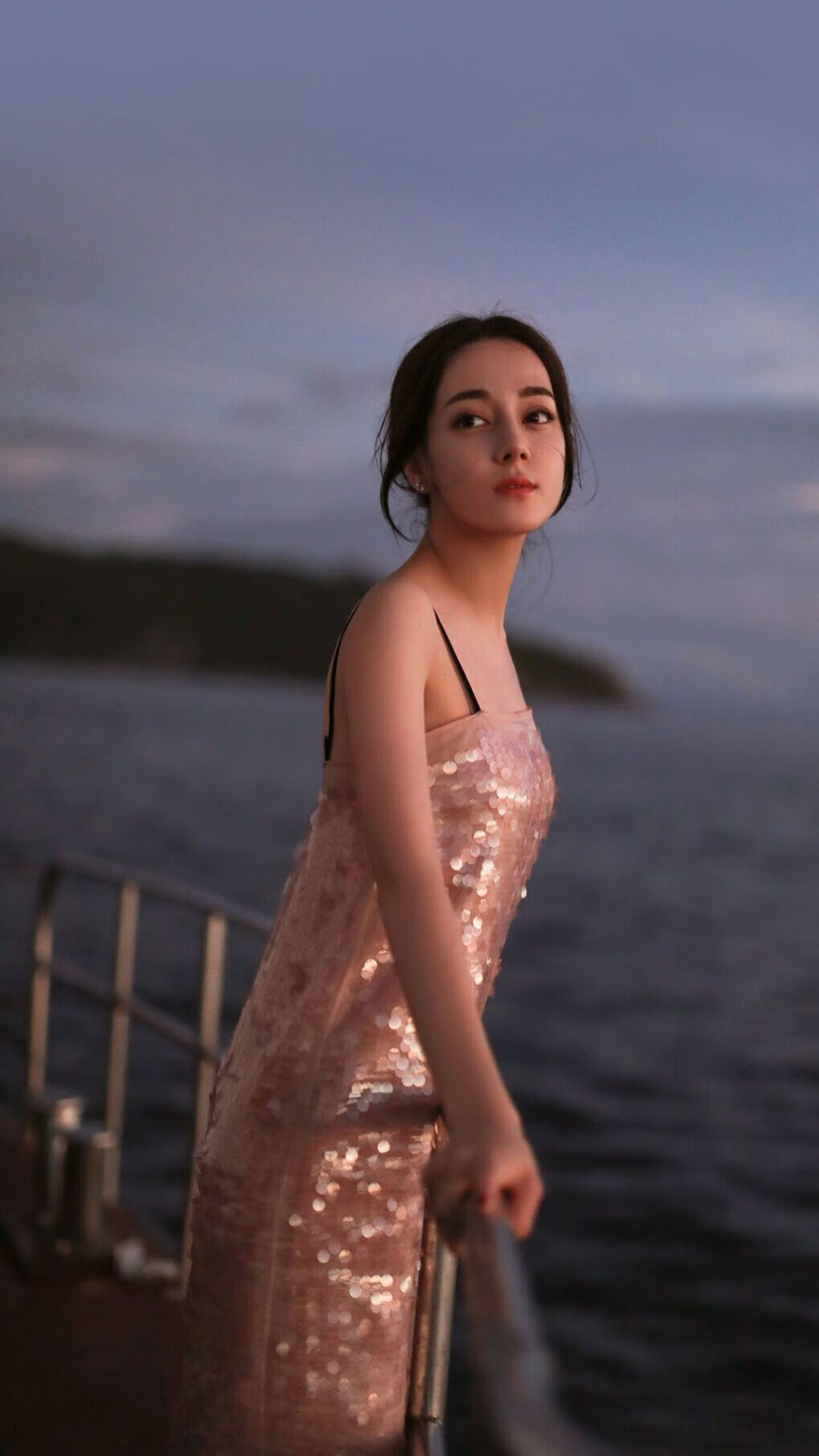 _冬季冰溪漂流：冰原中的水上极限体验_，冰溪有用吗