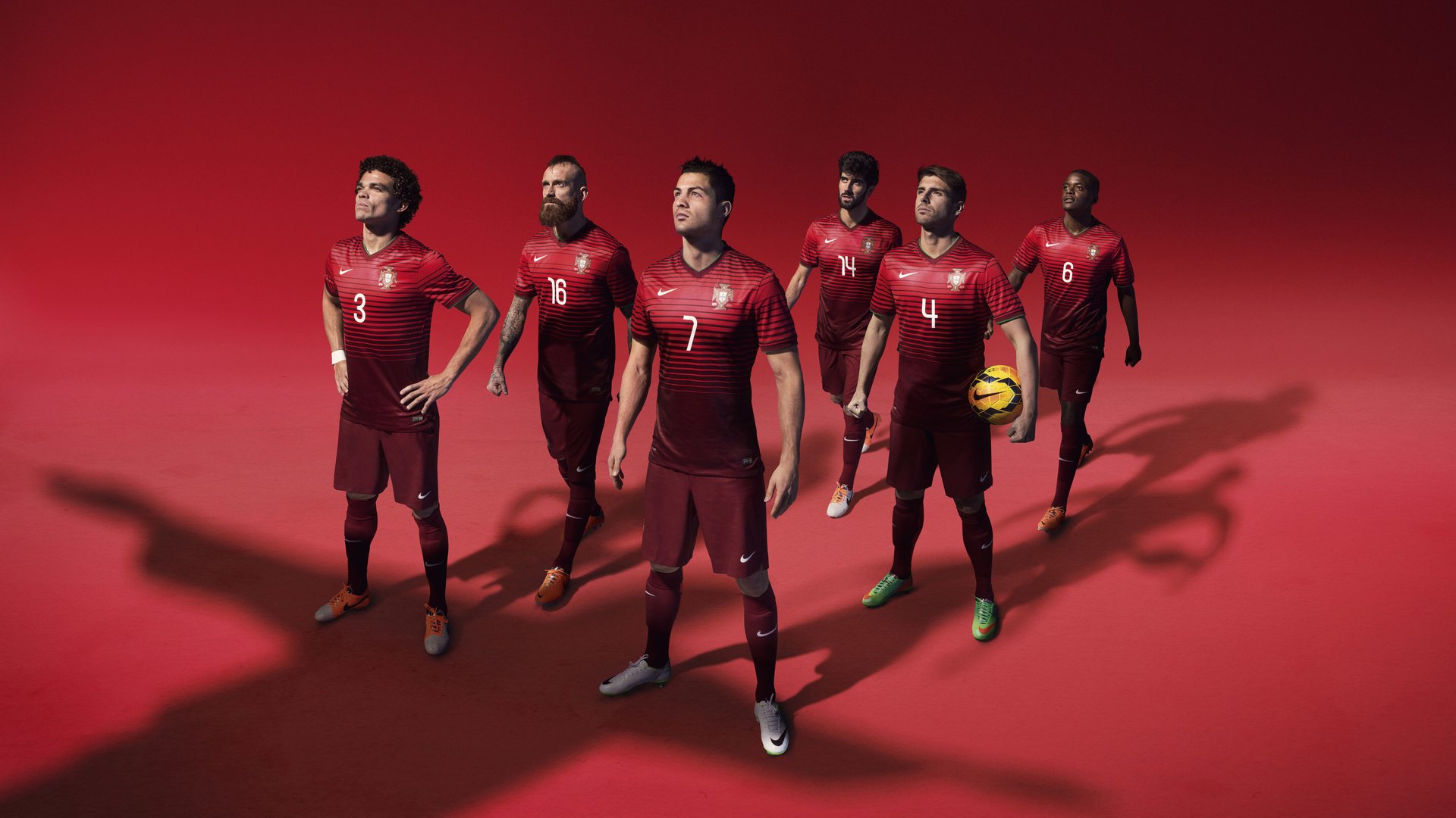 九游娱乐-足球运动员进校园宣传足球精神，影响深远，足球进校园宣传标语