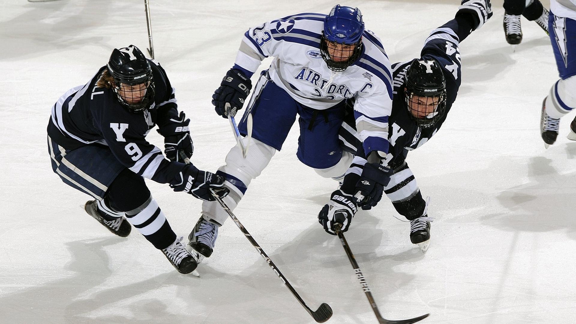 青训球员体能测试结果纳入晋升评估指标体系，青训球员标准